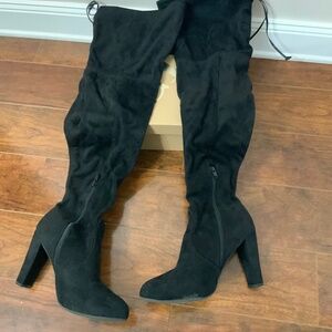 Charlotte Russe Size 8 Boots